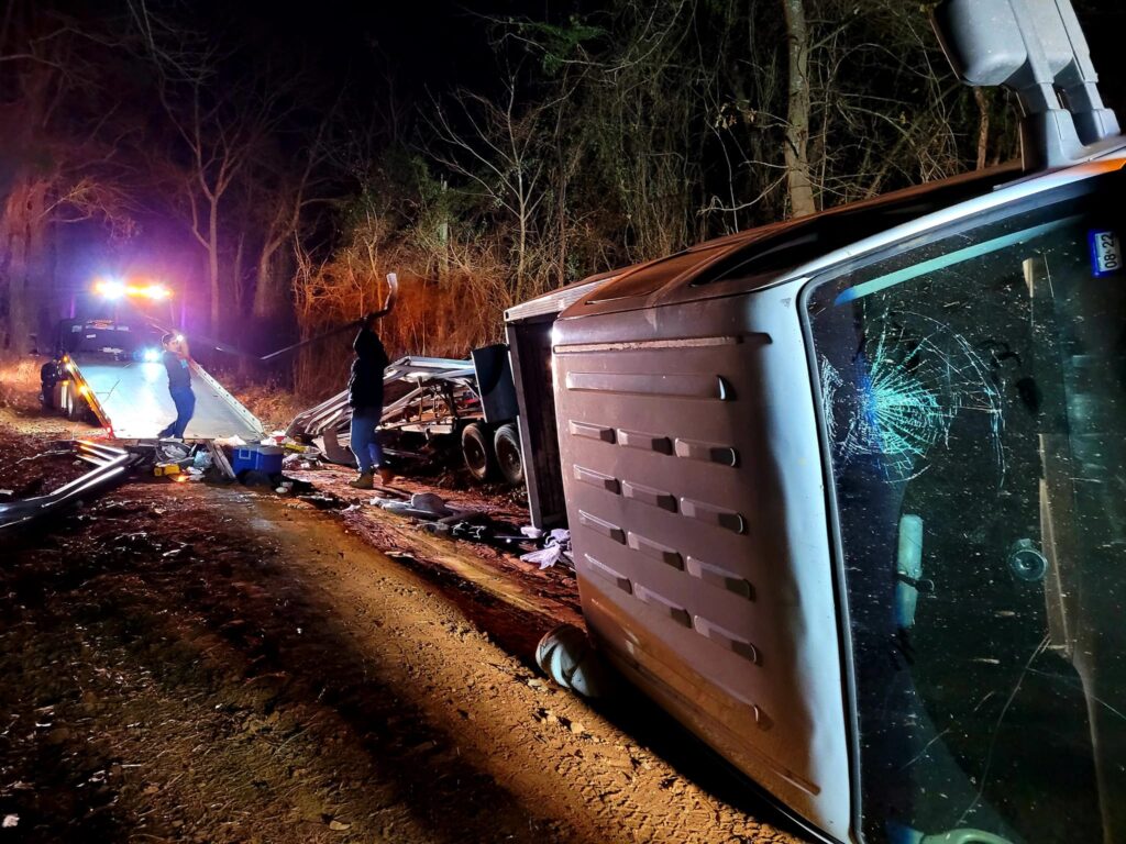 vehicle rollover recovery service in Palestine TX nighttime accident scene